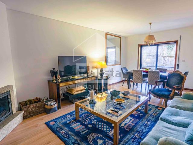 Apartamento, Pedroso
