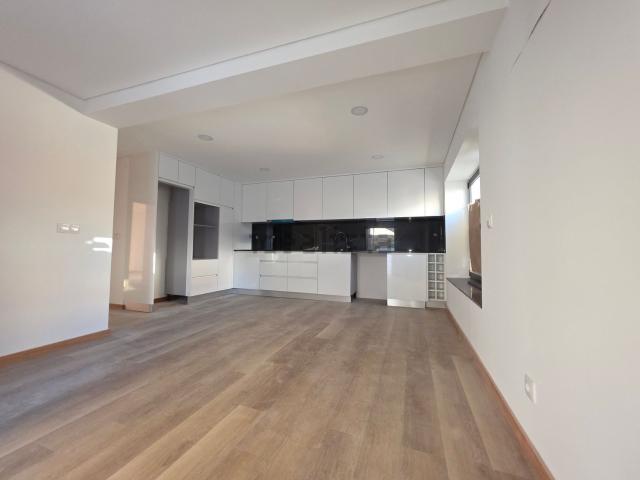 Apartamento, Pedrouços