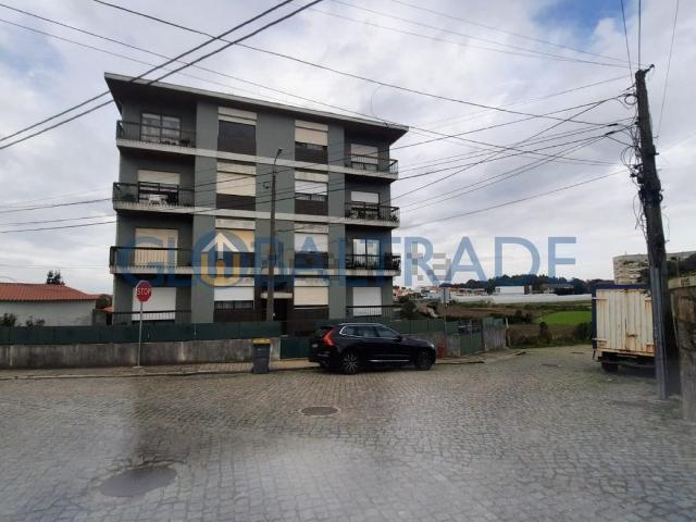 Apartamento, Pedrouços