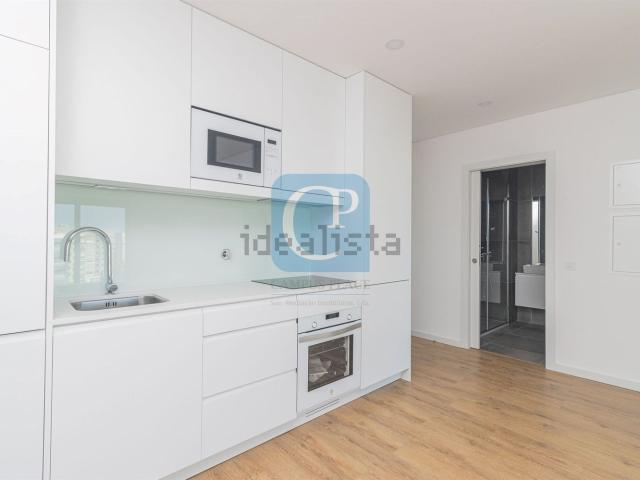 Apartamento, Pedrouços