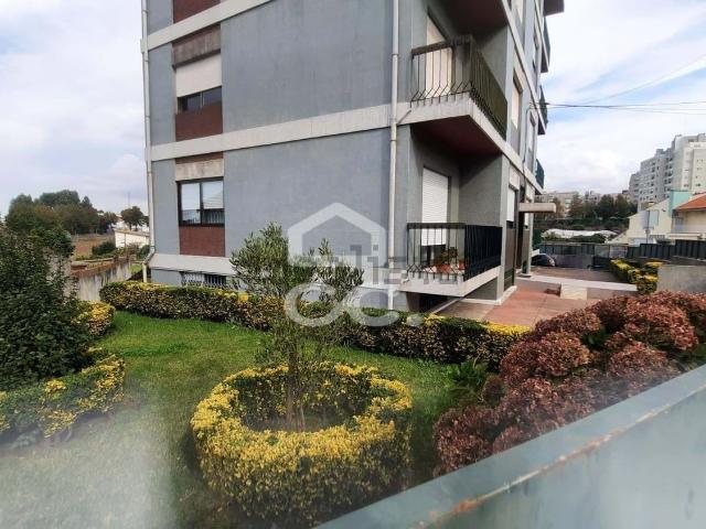 Apartamento, Pedrouços