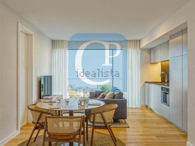 Apartamento, Pedrouços