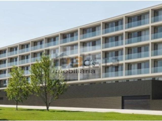 Apartamento, Pedrouços