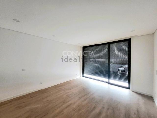 Apartamento, Pedrouços