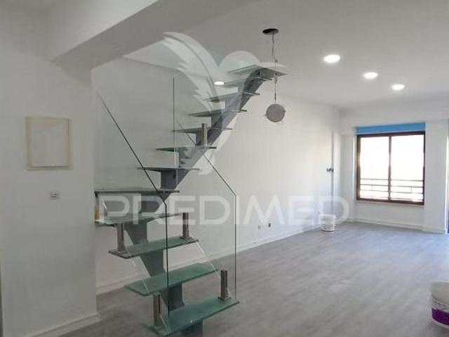 Apartamento perto da praia costa da caparica