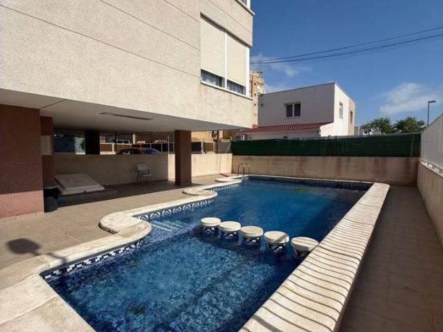 APARTAMENTO, PISCINA Y PARKING
