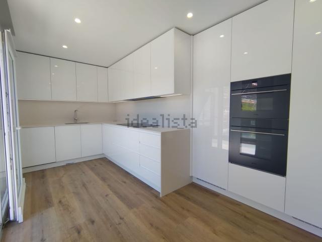 Apartamento, Pontinha e Famões