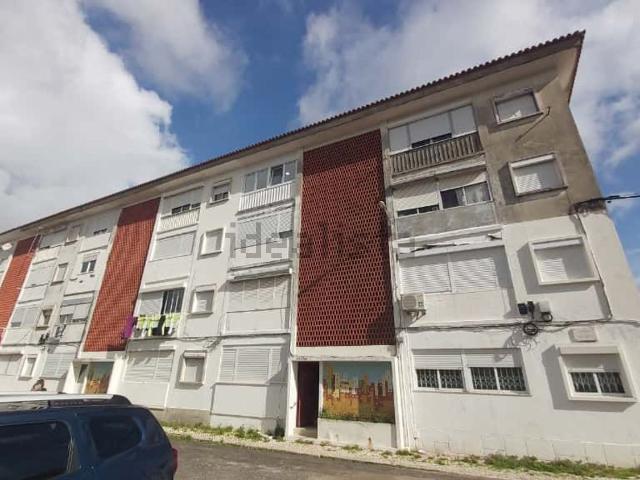 Apartamento, Pontinha e Famões