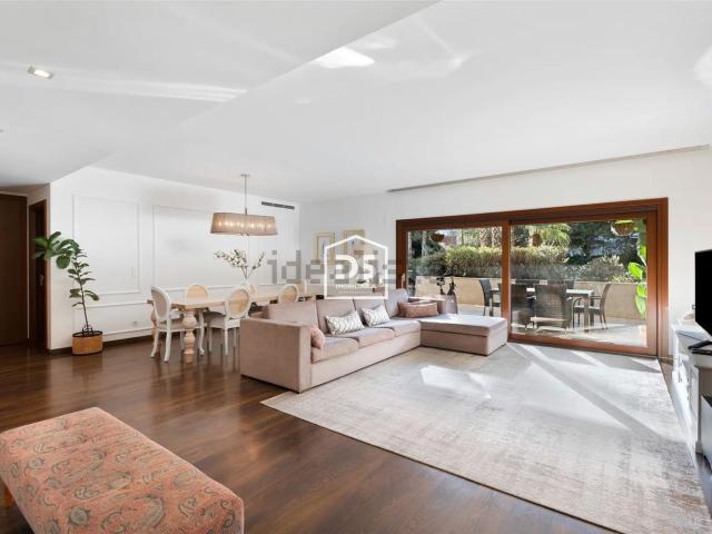 Apartamento, Póvoa de Santa Iria e Forte da Casa