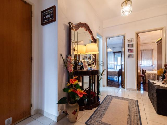 Apartamento, Póvoa de Santo Adrião e Olival Basto