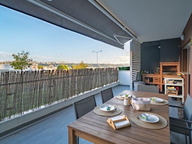 Apartamento, Póvoa de Santo Adrião e Olival Basto