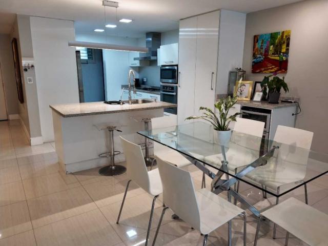 APARTAMENTO PLATA BAJA 120M2 + 170M2 DE TERRAZA. LA TRINIDAD BARUTA