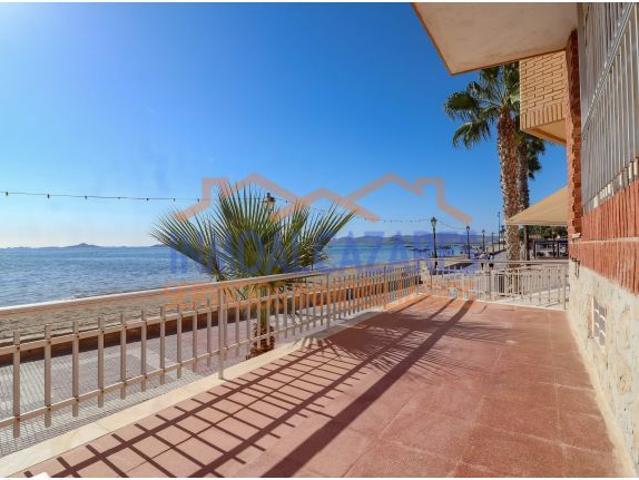 APARTAMENTO PLANTA BAJA DE 3 HABITACIONES, TERRAZA Y GARAJE. EN LOS ALCAZARES, MURCIA