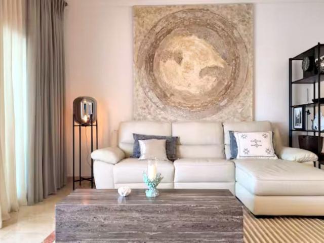 Apartamento planta baja en alquiler en Estepona