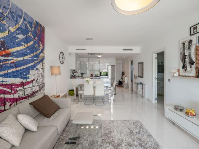 Apartamento planta baja en alquiler en Estepona