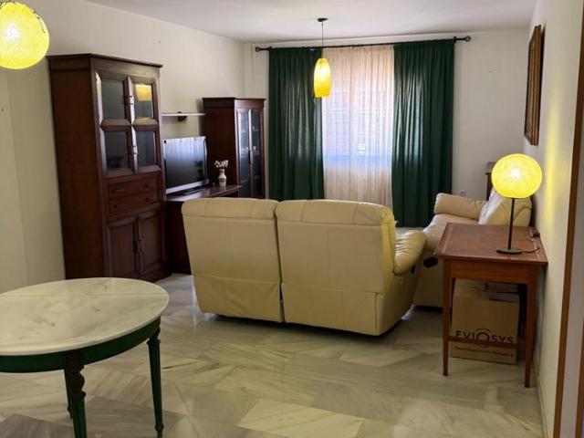 Apartamento planta baja en alquiler en Malaga
