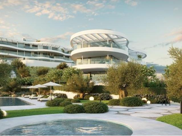 Apartamento planta primera del lujo de 2 dormitorios y 2 baños con vistas al mar. Benahavís