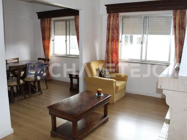 Apartamento próximo de transportes e bons acessos à entrada. 105m² Tomar São João Baptista