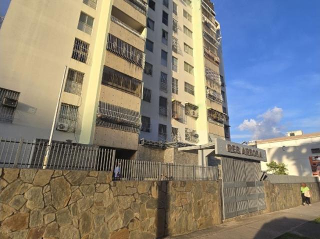 APARTAMENTO PREBO CERCA DEL SHOPPING CENTER