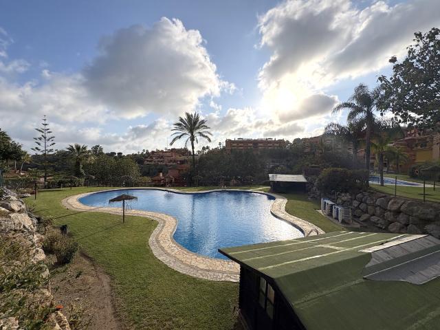 Apartamento privado rodeado de naturaleza – Potencial excepcional