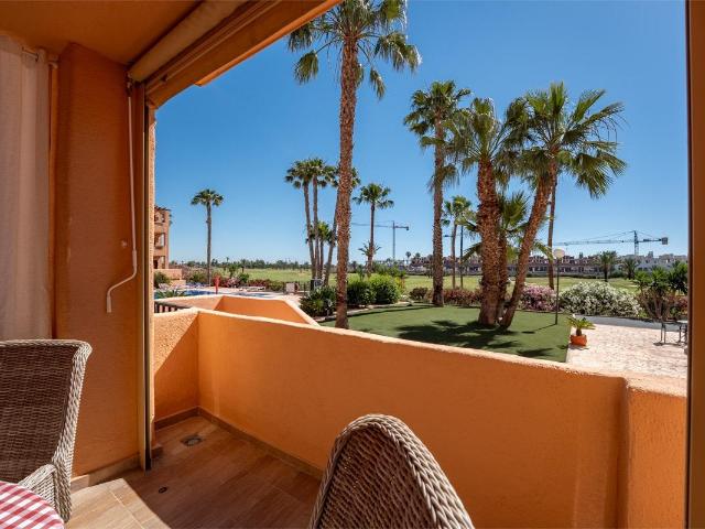 APARTAMENTO PRIMERA LINEA GOLF!