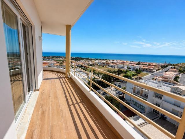 Apartamento remodelado,3 quartos,com excelente vista mar, Lagos,Algarve,Portugal