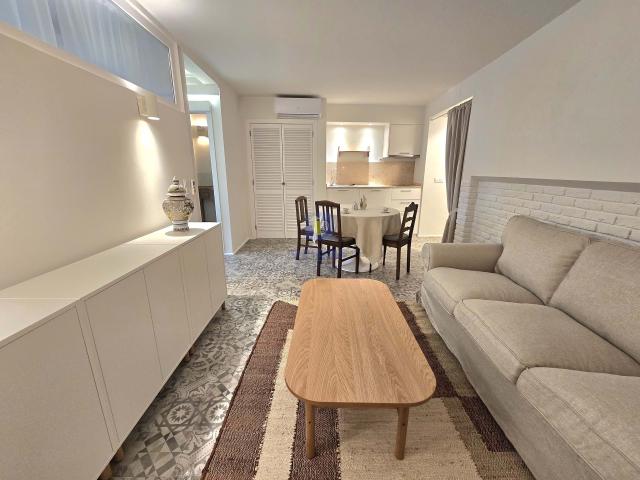 Apartamento Renovado T1 em São Vicente, Lisboa