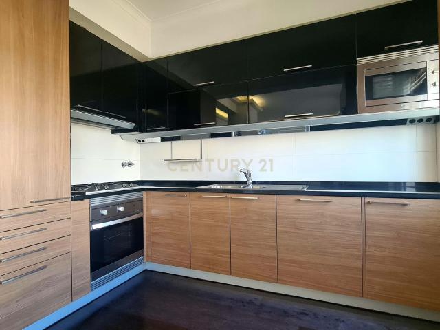 Apartamento Renovado T2 em Santa Clara, Lisboa