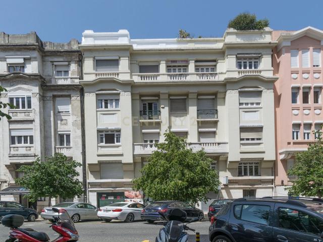 Apartamento Renovado em Avenidas Novas, Lisboa