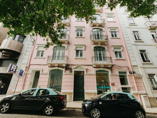 Apartamento Renovado em Avenidas Novas, Lisboa
