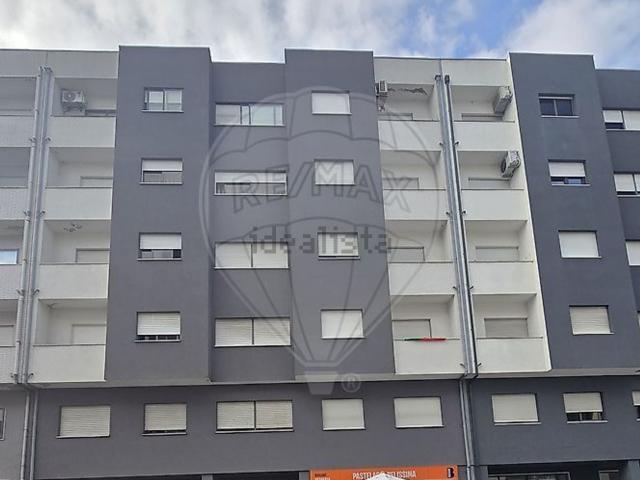 Apartamento, Real Dume Semelhe