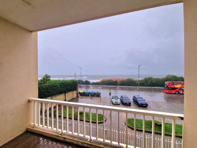 Apartamento T3 com Vista Mar na Foz do Porto