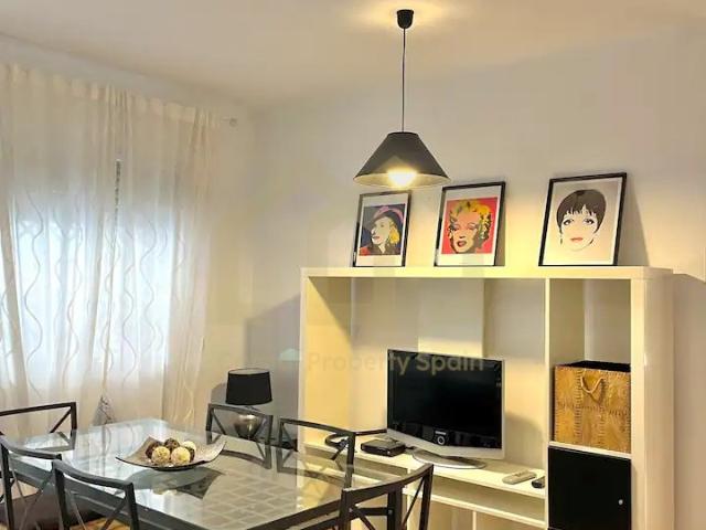 Apartamento recién reformado con licencia turística y vistas al mar