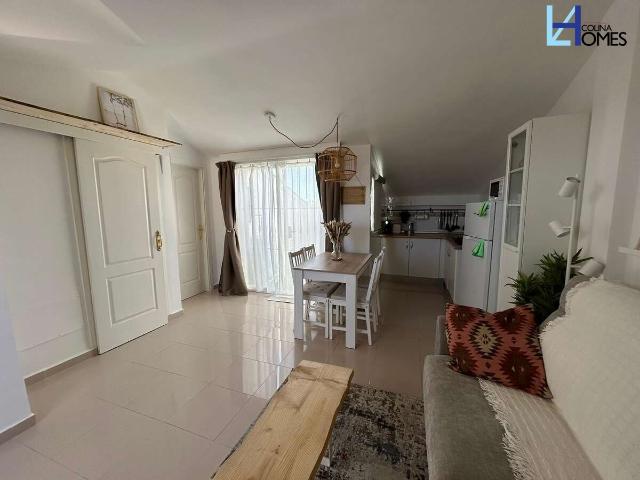 Apartamento reformado 2024 con terraza y vistas al mar + lic. 39m² Benalmadena Costa