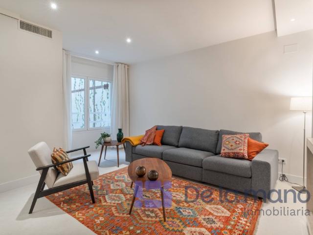 APARTAMENTO REFORMADO CON GARAJE INCLUIDO EN PLENA MILLA DE ORO