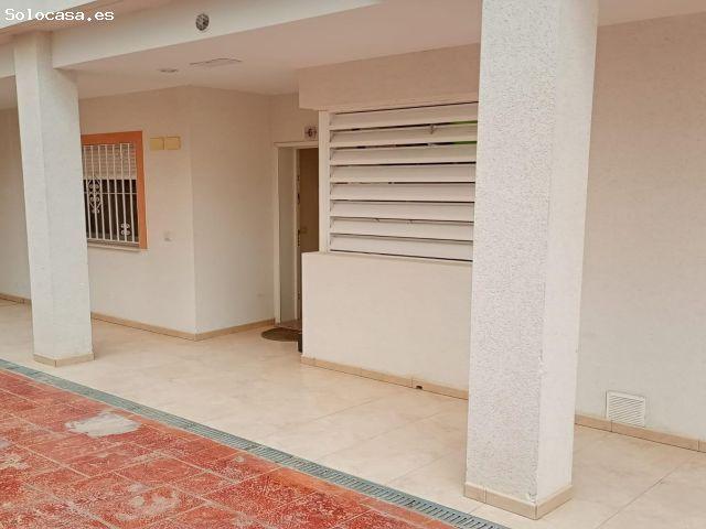 APARTAMENTO REFORMADO CON GRAN TERRAZA, VISTAS AL MAR Y PISCINA EN LA NUCÍA