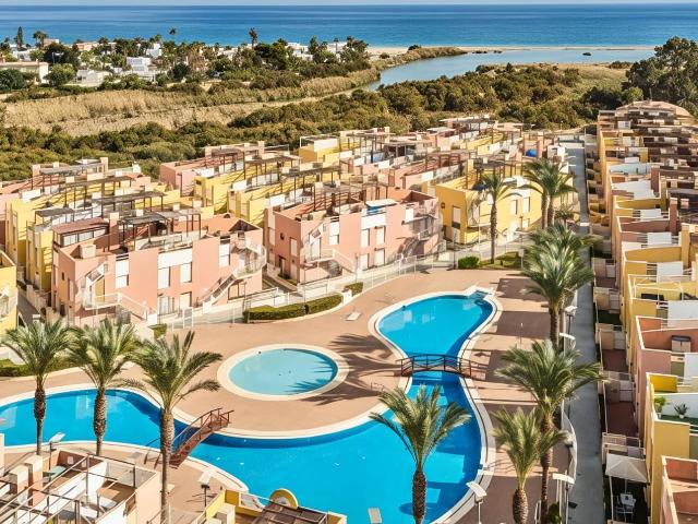 Apartamento reformado con licencia turística en Avenida Juan Sebastián el Cano