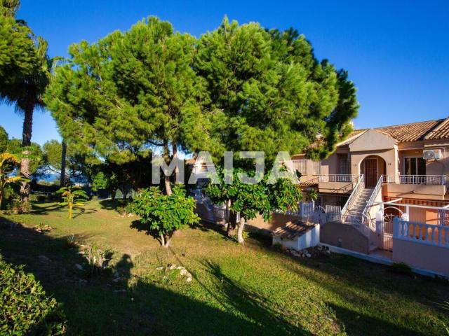 Apartamento reformado con vistas al mar