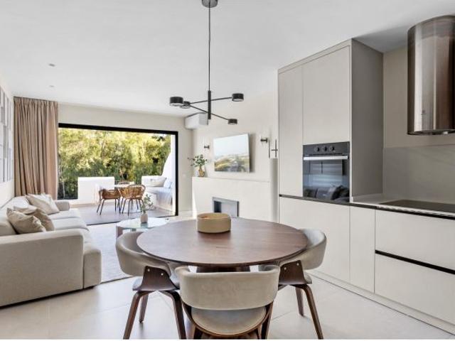APARTAMENTO REFORMADO CON VISTAS AL MAR