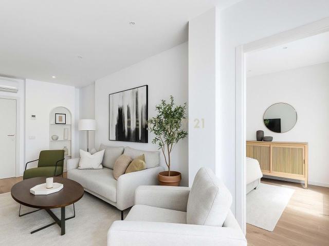 Apartamento reformado con vistas al mar en la Alameda de Colón Centro de Málaga