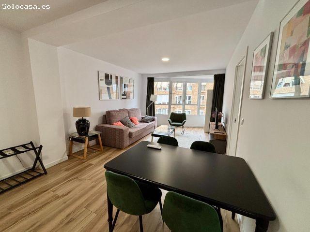 Apartamento reformado con 2 habitaciones y 2 baños en pleno Cabañal