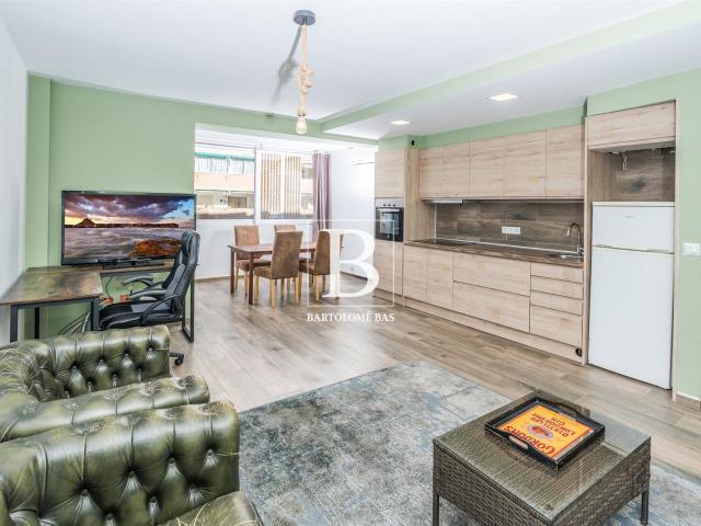 Apartamento reformado con 3 dormitorios, parking y trastero. 110m² Jávea Xabia