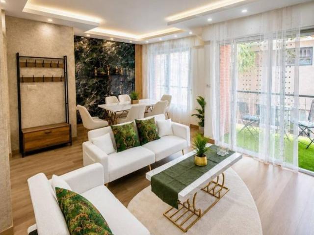 Apartamento reformado de 4 dormitorios en pleno centro de Torrevieja