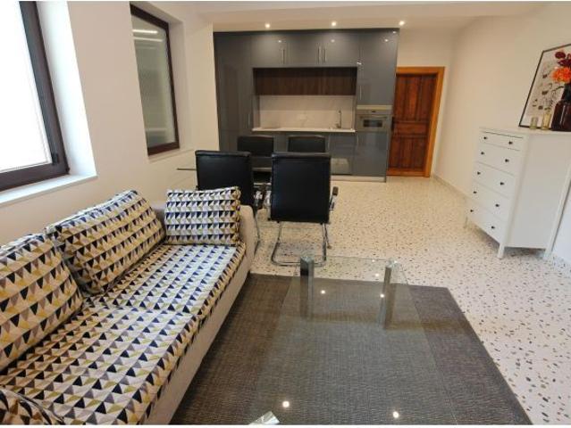 APARTAMENTO REFORMADO EN ALQUILER