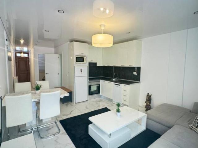 Apartamento Reformado en Alquiler en Costa del Silencio – Edificio Halcón