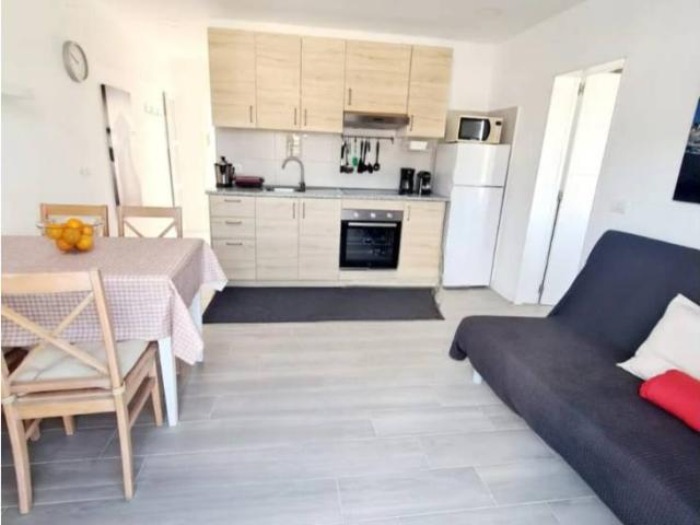 Apartamento reformado en venta en San Eugenio Alto con vistas laterales al mar