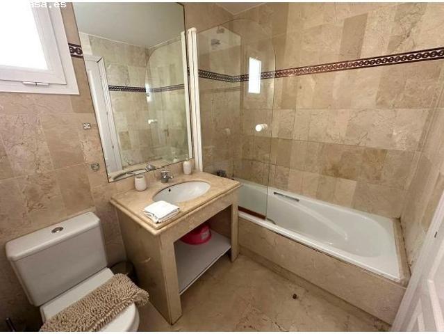 Apartamento reformado en venta en Estepona | CABANILLAS REAL ESTATE