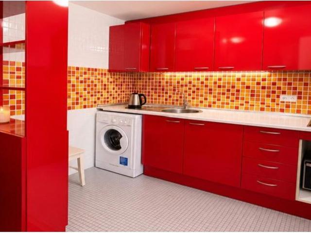 Apartamento reformado y luminoso aprox. 49 m2 con una gran terraza con vistas a la piscina orient