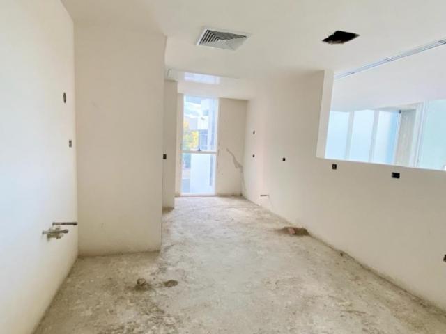 APARTAMENTO RES EPIC LA CASTELLANA OBRA GRIS