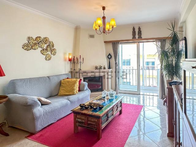 Apartamento, Rio de Mouro